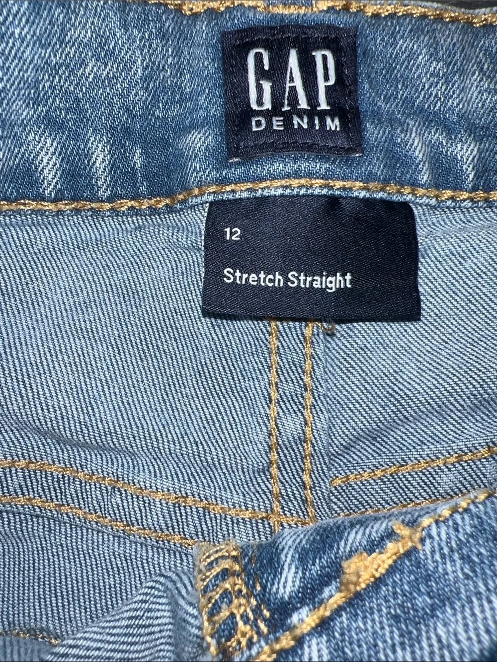 GAP Men's Washed Blue Straight Jeans